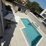 Vida, - Bazen I Jacuzzi Μεντουλίν
