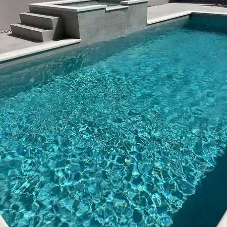 Vida, - Bazen I Jacuzzi * Medulin