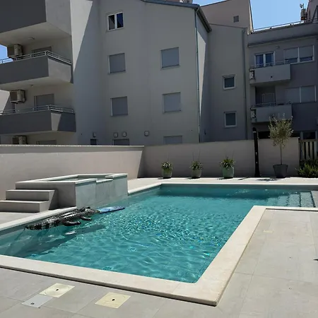 Vida, - Bazen I Jacuzzi *