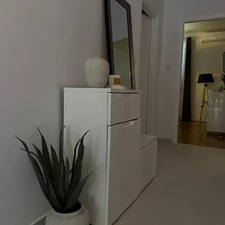 Villa Vida, - Bazen I Jacuzzi Medulin