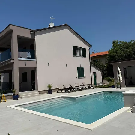 Vida, - Bazen I Jacuzzi * Medulin