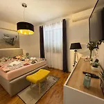 Vila Vida, - Bazen I Jacuzzi Medulin