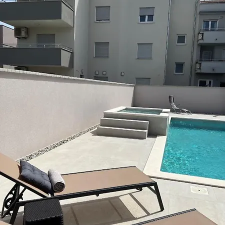 Villa Vida, - Bazen I Jacuzzi