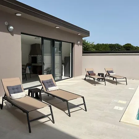 Villa Vida, - Bazen I Jacuzzi Medulin