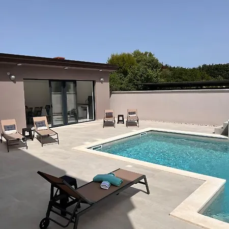 Villa Vida, - Bazen I Jacuzzi *