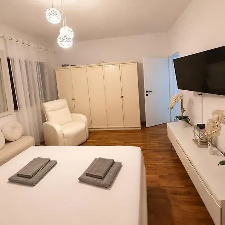 Vida, - Bazen I Jacuzzi Villa *